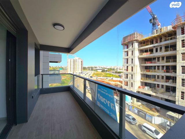 דירה, רעננה