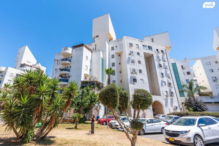 מודעת נכס, אורות, אור עקיבא