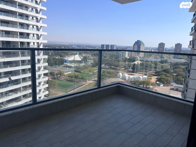 מודעת נכס, הוד השרון