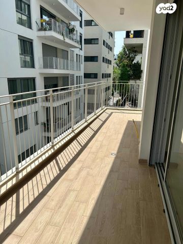 דירה, הצפון החדש - כיכר המדינה, תל אביב יפו