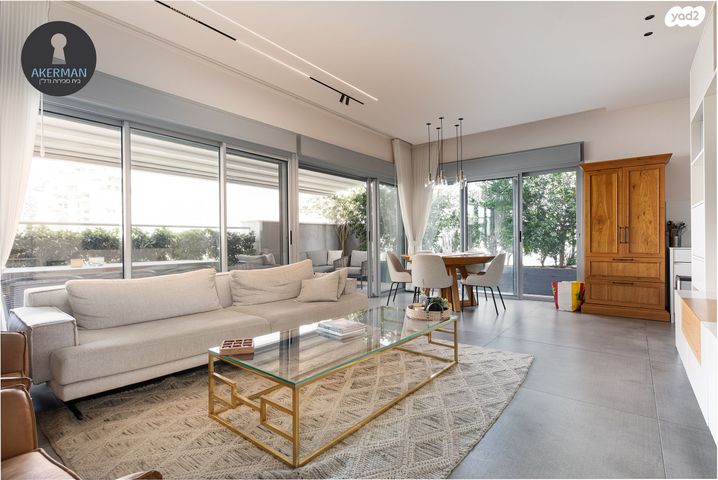 גג/ פנטהאוז, נאות אפקה ב', תל אביב יפו