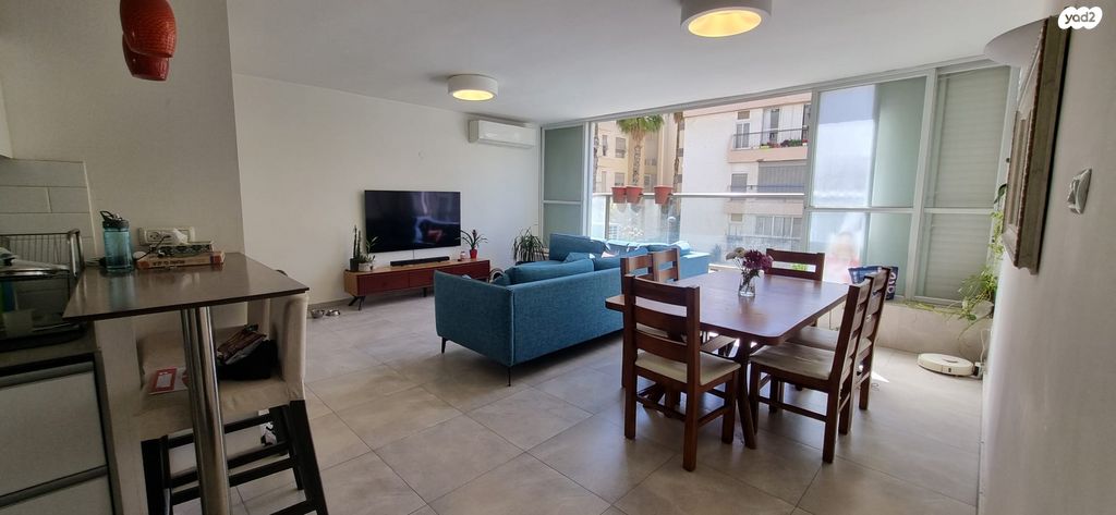 מודעת נכס, כפר סבא