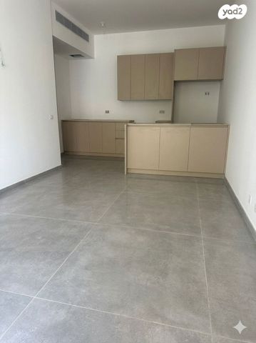 מודעת נכס, הצפון החדש - כיכר המדינה, תל אביב יפו