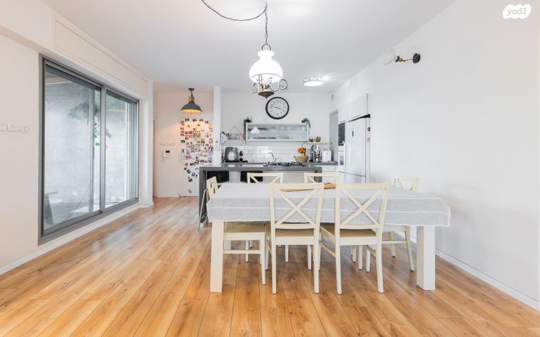 דירה, הוד השרון