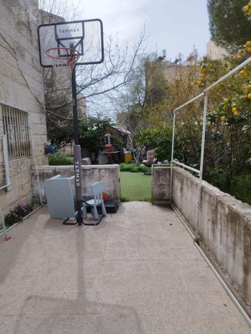 דירת גן למכירה בירושלים (תיווך) — 2