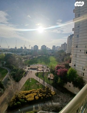 דירה, שטח 9, גבעתיים