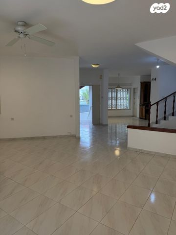 מודעת נכס, הקונכיה 18, נווה ים, ראשון לציון