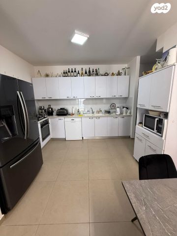 דירה, מעו"ף, חריש