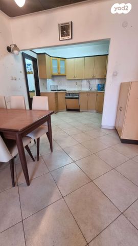 חומה ומגדל 2