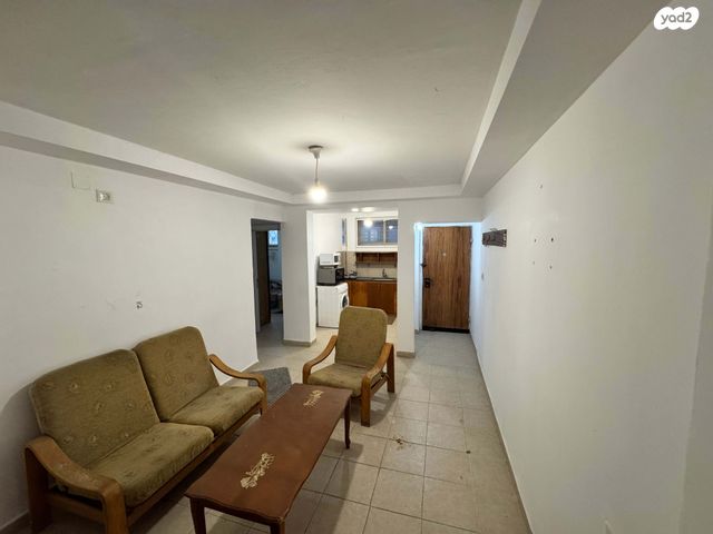 מודעת נכס, עכו