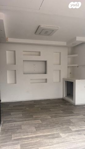 מודעת נכס, קרית יערים, רמת השרון