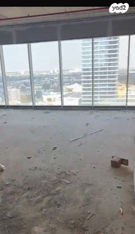 מודעת נכס, בזל, פתח תקווה