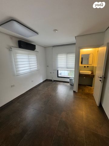 מודעת נכס, קרית מוצקין