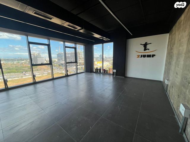 שדרות טום לנטוס 6