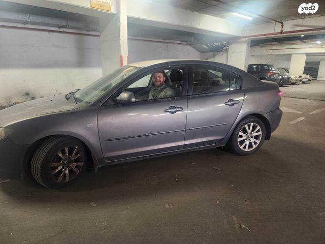 מודעת רכב מאזדה 3