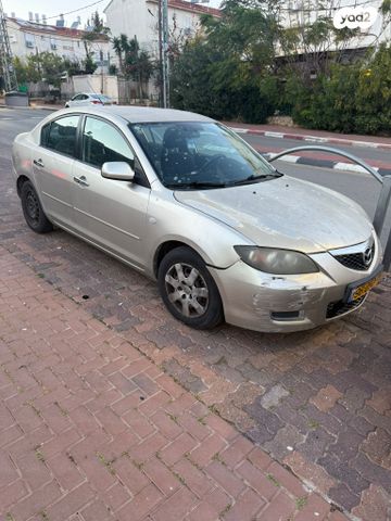 מודעת רכב מאזדה 3