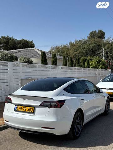 מודעת רכב טסלה מודל 3