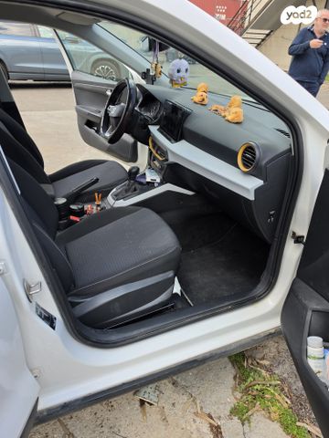 מודעת רכב סיאט ארונה