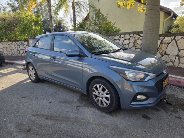 מודעת רכב יונדאי i20