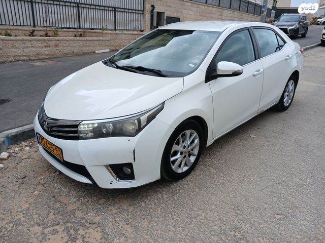 מודעת רכב טויוטה קורולה