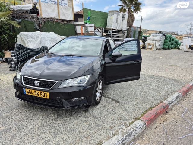 מודעת רכב סיאט לאון