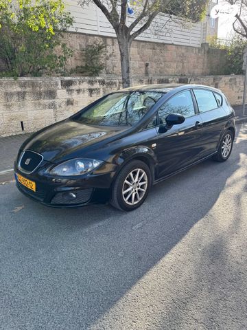 מודעת רכב סיאט לאון
