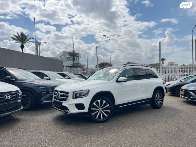 מודעת רכב מרצדס-בנץ GLB 2