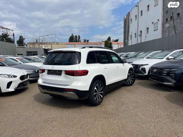 מודעת רכב מרצדס-בנץ GLB 1