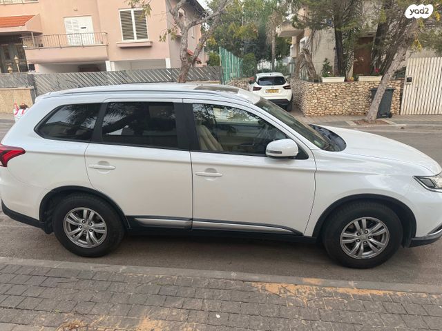 מודעת רכב מיצובישי אאוטלנדר