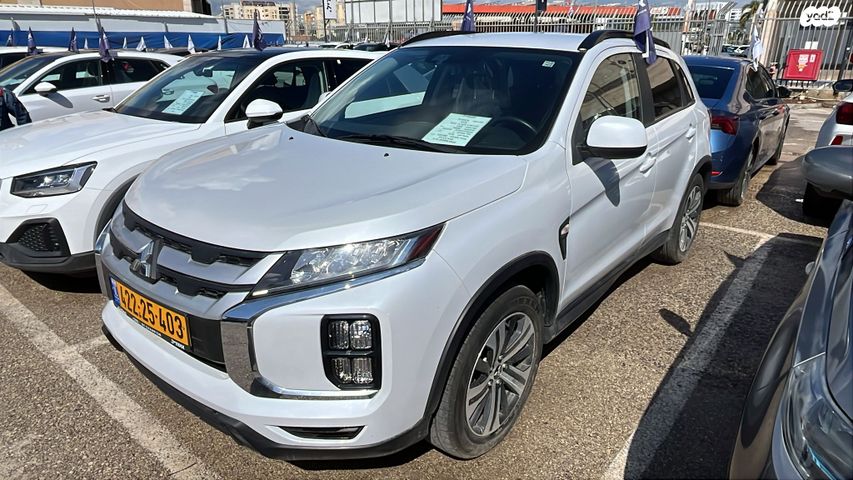 מודעת רכב מיצובישי ASX