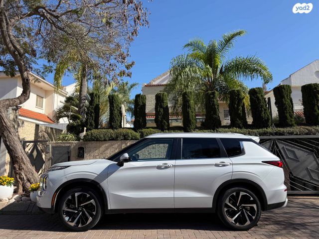 מודעת רכב מיצובישי אאוטלנדר 2