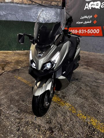 מודעת רכב סאן יאנג קרוזים 300