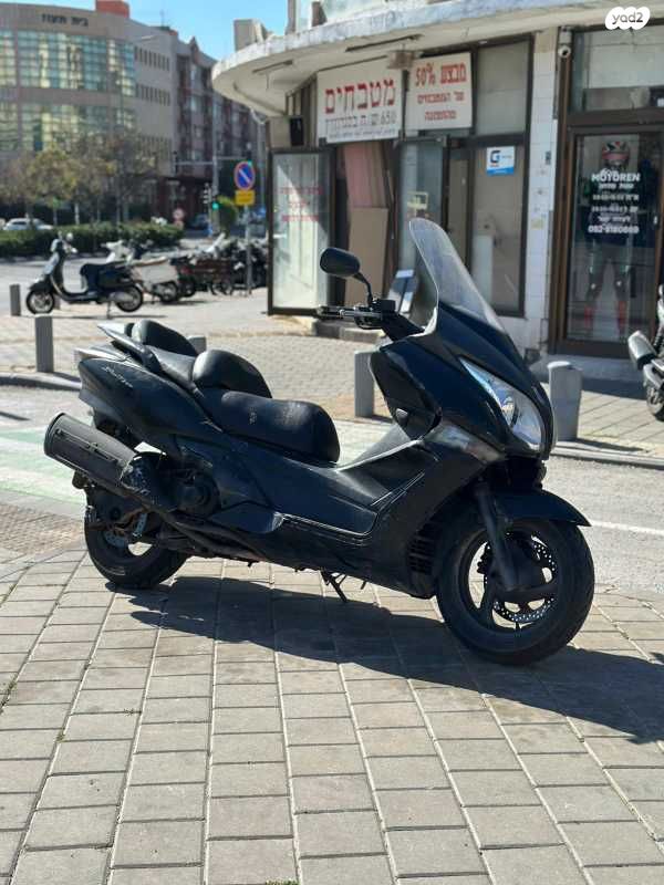 מודעת רכב הונדה סילבר-ווינג 400