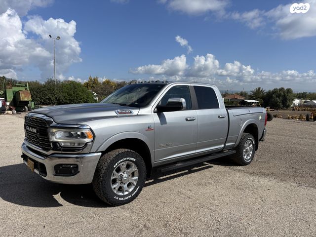 מודעת רכב דודג'