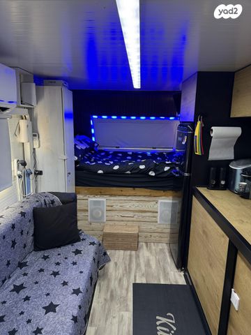 מודעת רכב נגרר (קראוון נגרר)