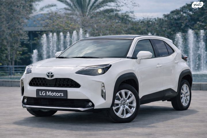 מודעת רכב טויוטה יאריס קרוס