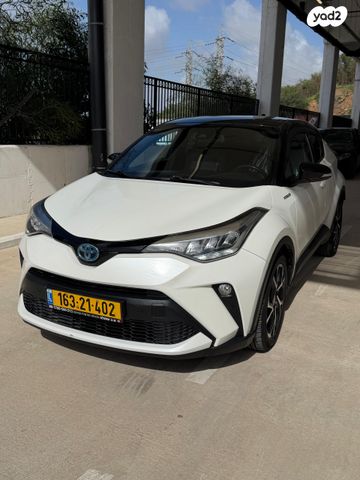 מודעת רכב טויוטה C-HR