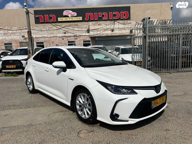 מודעת רכב טויוטה קורולה