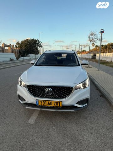 מודעת רכב אם ג'י ZS