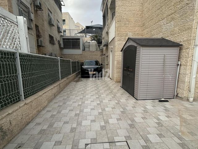מקור ברוך 12