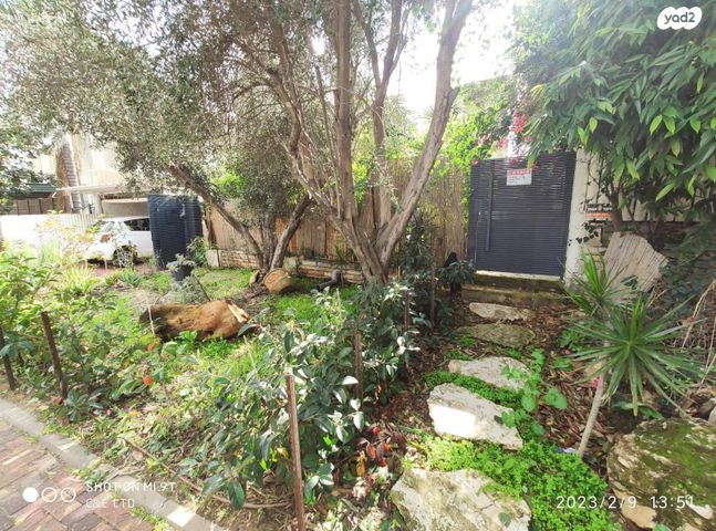 בן גוריון 105