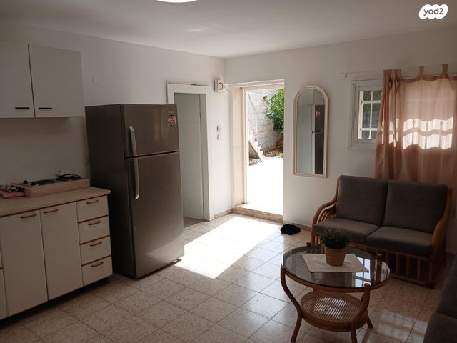 אנוסי משהד 9