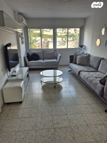 אברהם שטרן 24