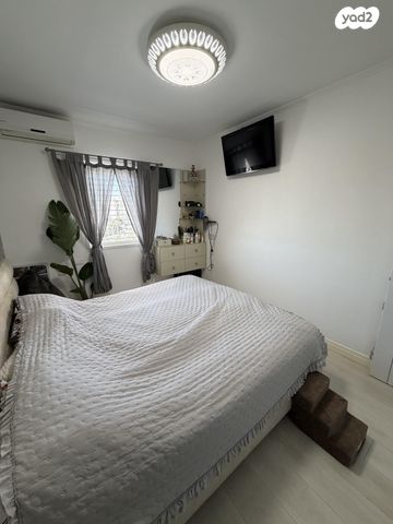 מבוא האתרוג 6