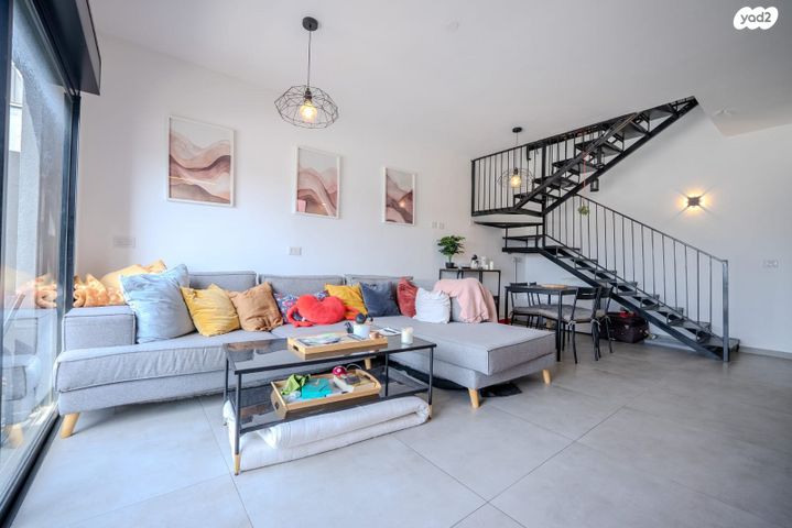 מודעת נכס, קהילת ניו יורק 44, התקוה, בית יעקב, נווה צה"ל, תל אביב יפו