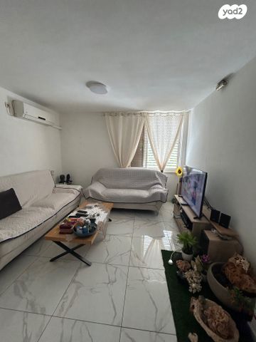 מודעת נכס, הנביאים, שעריה, פתח תקווה