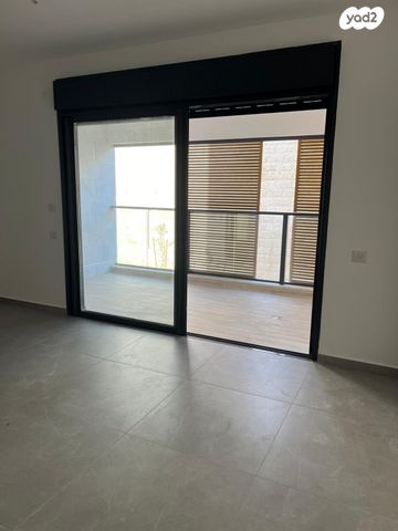 דירה, עמק הכרמל, נשר