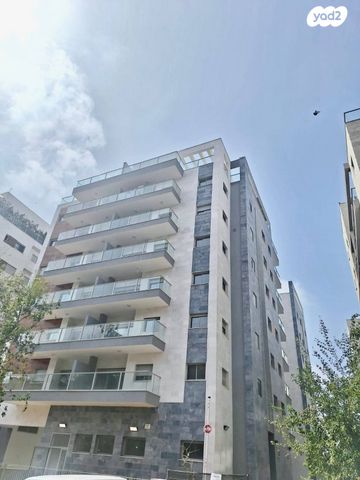 מודעת נכס, רעננה