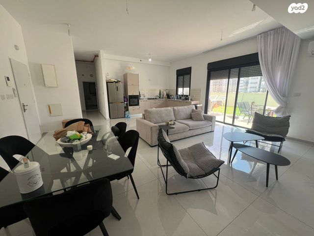 נווה שרון / שער העיר