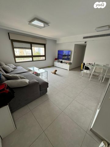 אביגדור המאירי 